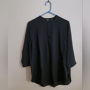 Uniqlo Rayon Stand Collar 3/4 Sleeve Blouse